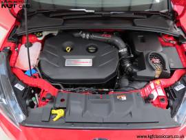 A Delivery Mileage Ford Focus RS Red Edition, Race Red, £ 59,995