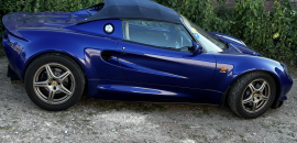 Lotus Elise s1, Azure blue, £ 21,000 Lotus Elise s1, Azure blue, £ 21,000