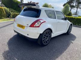 Suzuki swift maxi 2000, Hatchback