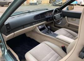 Porsche 944 , Green, £ 18,950 Porsche 944 , Green, £ 18,950