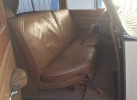 Rolls Royce Silver Wraith , Black/Beige, £ 44,950