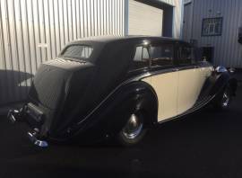 Rolls Royce Silver Wraith , Black/Beige, £ 44,950