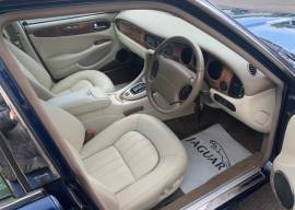 Jaguar sovereign , Blue, £ 7,950