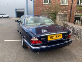 Jaguar sovereign , Blue, £ 7,950