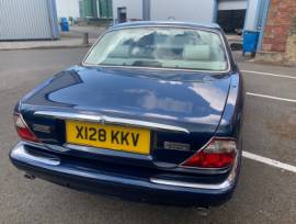 Jaguar sovereign , Blue, £ 7,950
