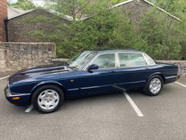 Jaguar sovereign , Blue, £ 7,950