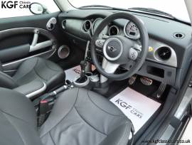 A Tremendous R53 Mini Cooper S , Dark Silver, £ 10,995