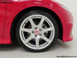 A Hot Honda Civic FN2 Type R GT, Milano Red, £ 13,495