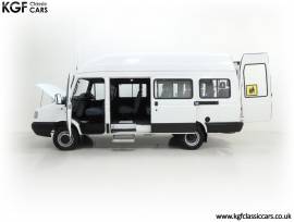 A LDV Convoy 17-Seat Hi-Roof Minibus, DAF White, £ 9,995