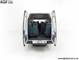 A LDV Convoy 17-Seat Hi-Roof Minibus, DAF White, £ 9,995