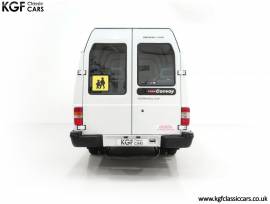 A LDV Convoy 17-Seat Hi-Roof Minibus, DAF White, £ 9,995